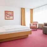 Hirsch Szálloda 3*