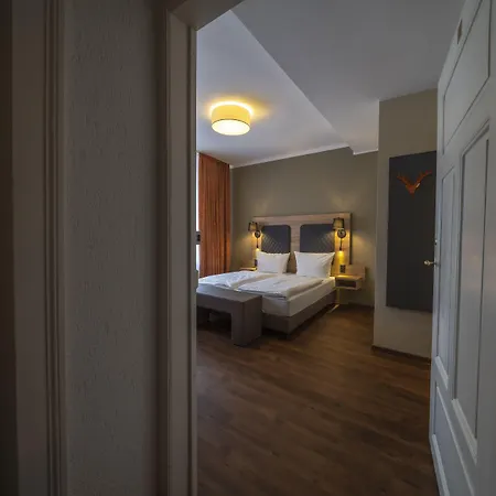 Hotel Hirsch 3*