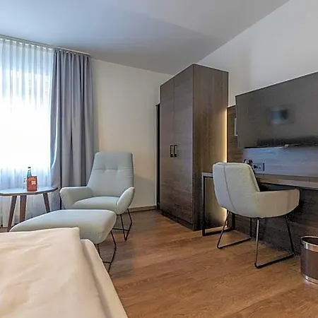 Hirsch Hotel