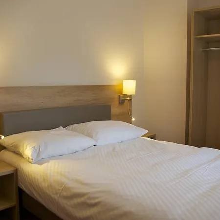 Hirsch Hotel