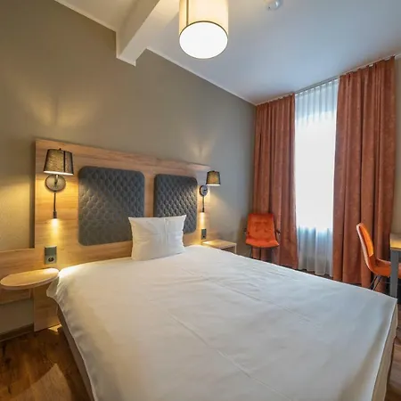 Hirsch Hotel 3*